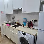Cave -1 Estudio Inteiro No Areeiro Em Apartamento