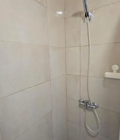 Cave -1 Estudio Inteiro No Areeiro Em Apartmán *