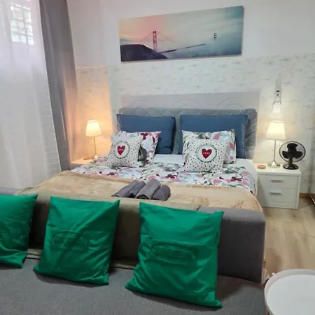 Cave -1 Estudio Inteiro No Areeiro Em Appartement *