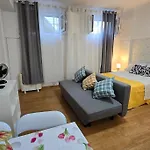 Cave -1 Estudio Inteiro No Areeiro Em Διαμέρισμα Lisboa