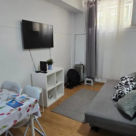 Apartamento Cave -1 Estudio Inteiro No Areeiro Em *